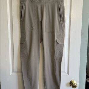 Athleta Women’s Tan/Grey Cargo Pants